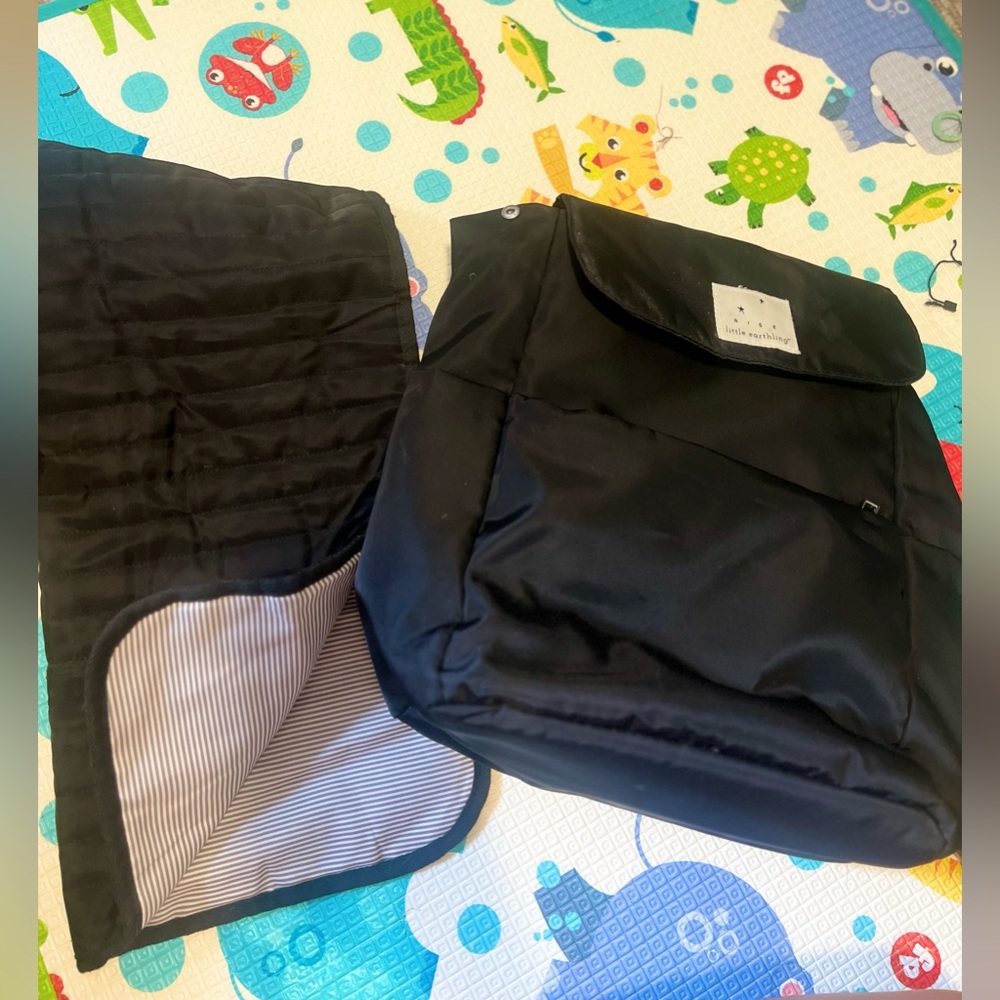 Barely used little earthling diaper bag